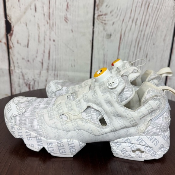 VETEMENTS X REEBOK instapump fury OG emoji white sneakers Men’s 6 Women’s 7 GUC - Picture 14 of 17